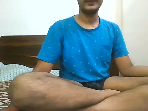 Snapshot of Dusky_Aarav chatting on October 19, 12:28 pm Dusky Aarav online show from October 19, 12:28 pm