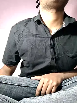 Dusky Aarav online show from December 16, 10:59 pm