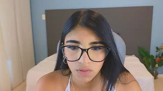 Snapshot of maiaa_ruiz chatting on October 23, 3:00 pm maiaa ruiz online show from October 23, 3:00 pm