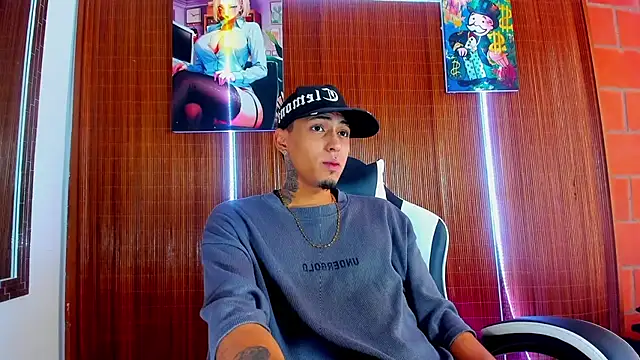 Liam lee online show from February 12, 2:45 pm