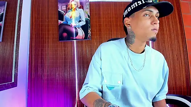 Liam lee online show from February 19, 9:00 pm