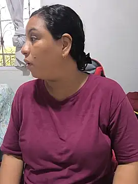 Snapshot of Francesca_ferrari chatting on June 20, 8:44 pm Francesca ferrari online show from June 20, 8:44 pm