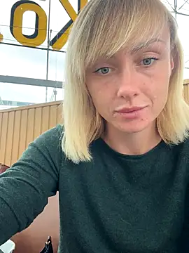 haileyhope  online show from September 13, 4:07 pm