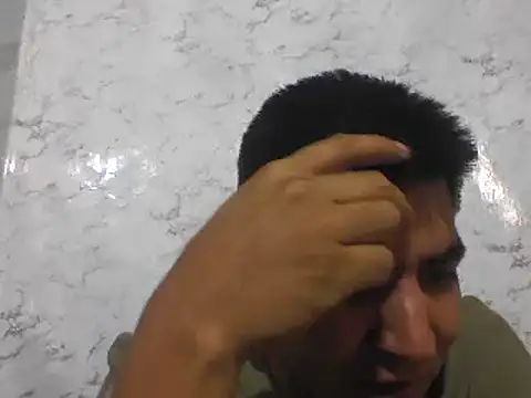 Snapshot of latino17 chatting on January 8, 4:34 am latino17 online show from January 8, 4:34 am