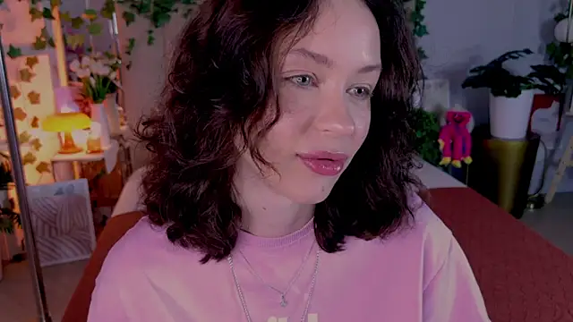 Snapshot of Meow_Nancy chatting on June 20, 5:10 am Meow Nancy online show from June 20, 5:10 am