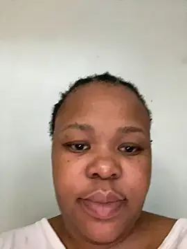 Snapshot of Mandy-101 chatting on February 18, 10:38 am Mandy-101 online show from February 18, 10:38 am