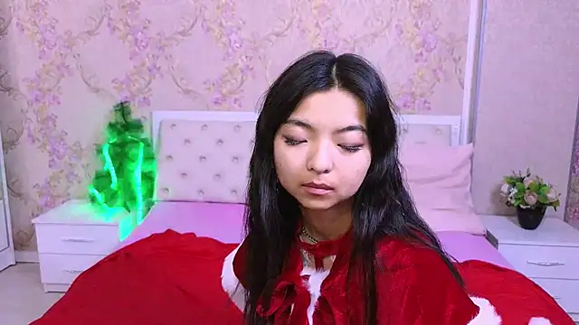 Shy Kira online show from December 12, 6:53 pm