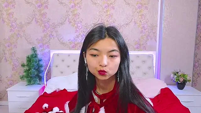 Shy Kira online show from December 13, 1:44 pm