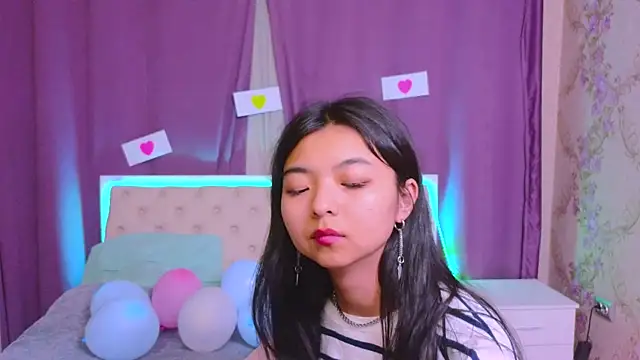 Shy Kira online show from February 11, 6:44 pm