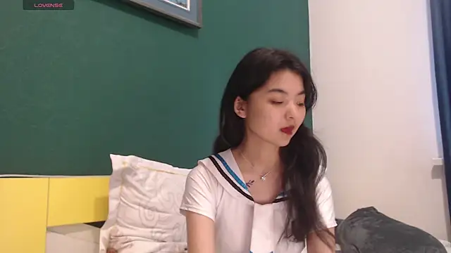 Shy Kira online show from May 28, 8:44 am
