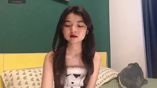 Shy Kira online show from June 8, 8:48 am