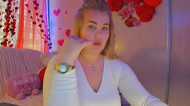 Snapshot of CoraSwon chatting on February 26, 7:42 am CoraSwon online show from February 26, 7:42 am