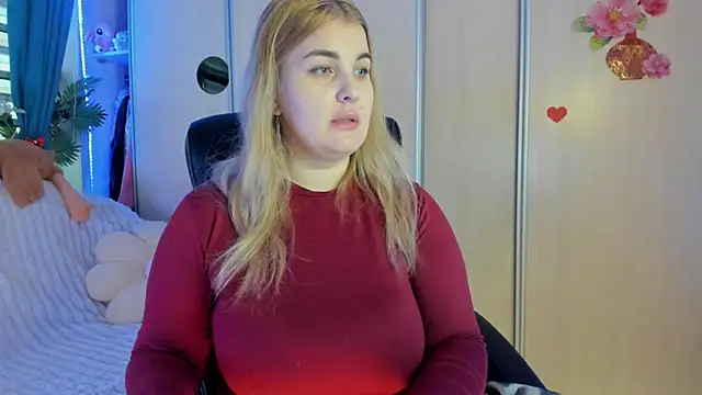 CoraSwon online show from February 17, 7:38 am