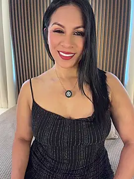 Snapshot of Sofia_Convers chatting on July 18, 1:04 pm Sofia Convers online show from July 18, 1:04 pm