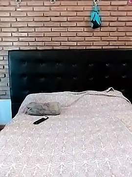 littlebrunett online show from September 30, 11:15 am