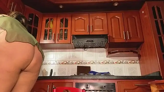 Snapshot of AmberNix chatting on October 16, 2:18 pm AmberNix online show from October 16, 2:18 pm