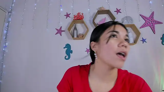 Snapshot of Emiily_Parkerr chatting on February 22, 2:50 am Emiily Parkerr online show from February 22, 2:50 am