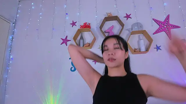 Snapshot of Emiily_Parkerr chatting on September 17, 3:19 am Emiily Parkerr online show from September 17, 3:19 am
