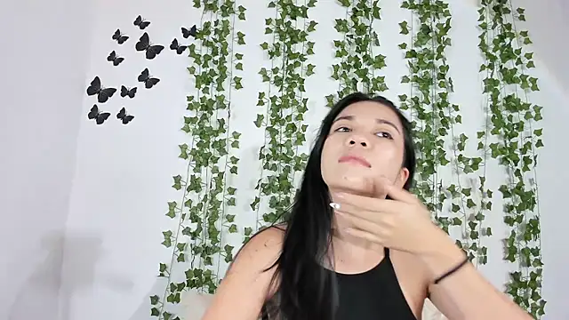 Emiily Parkerr online show from February 20, 3:03 am