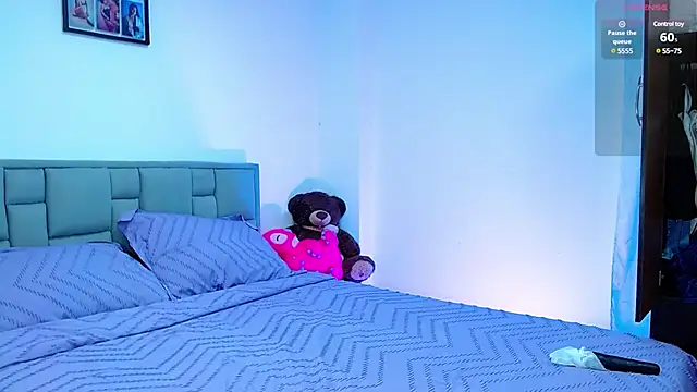 Snapshot of astrid-omega chatting on February 12, 9:22 pm astrid-omega online show from February 12, 9:22 pm