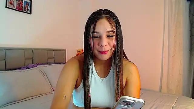 Snapshot of astrid-omega chatting on September 12, 2:33 am astrid-omega online show from September 12, 2:33 am