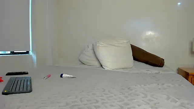 Snapshot of melisa_ferretti chatting on November 13, 11:20 am melisa ferretti online show from November 13, 11:20 am