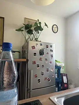 Snapshot of Off__Melonenmandy chatting on September 17, 10:28 am Off Melonenmandy online show from September 17, 10:28 am