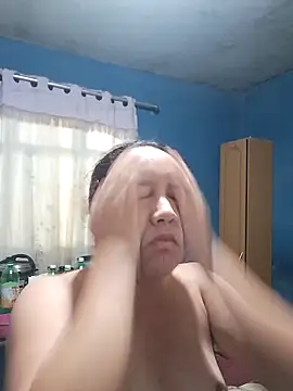 Snapshot of vulgovic_ chatting on September 20, 7:42 am vulgovic online show from September 20, 7:42 am