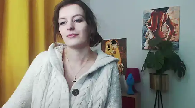 juicyNadine online show from January 8, 6:20 am