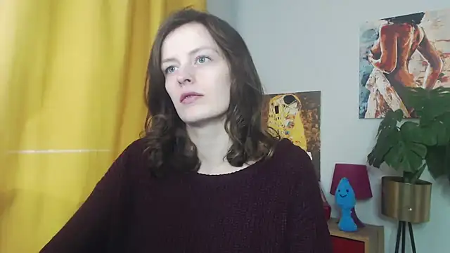 juicyNadine online show from November 2, 9:55 am