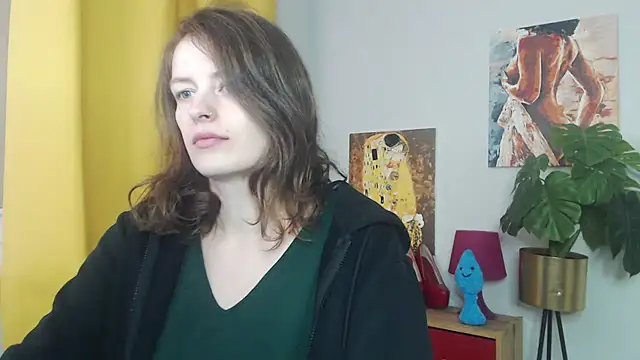 juicyNadine online show from November 5, 5:40 am