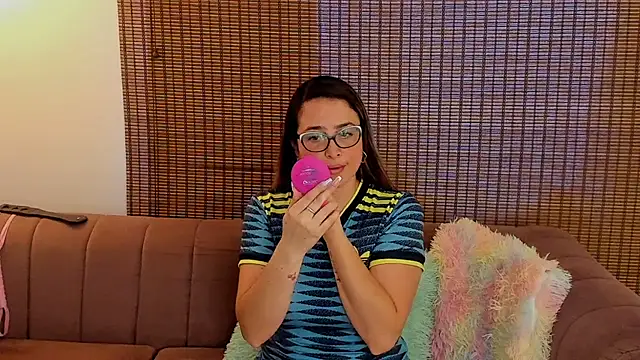 ariana cross online show from July 7, 12:42 pm