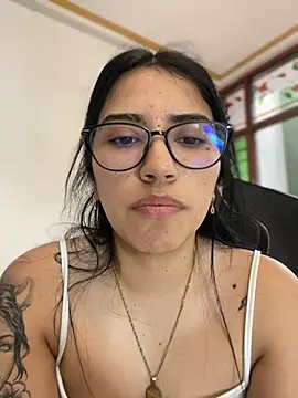 SaritaHot 69 online show from December 11, 6:42 pm