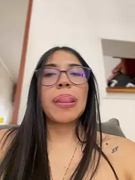 SaritaHot 69 online show from December 22, 6:59 pm