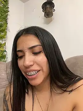 SaritaHot 69 online show from December 26, 7:05 pm