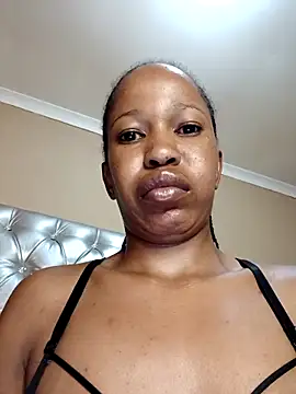 Snapshot of YourSubDesire chatting on November 16, 5:07 pm YourSubDesire online show from November 16, 5:07 pm