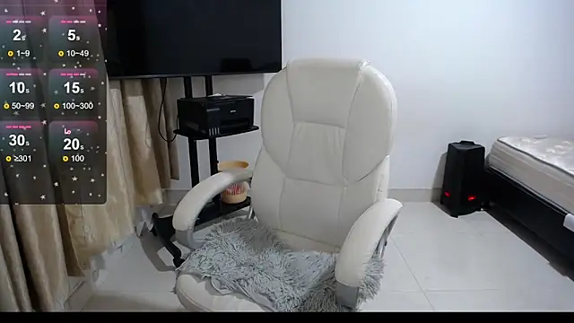 Snapshot of Mariam_Gomezxxx chatting on March 13, 12:37 am Mariam Gomezxxx online show from March 13, 12:37 am