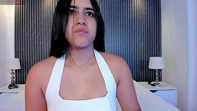 Snapshot of paulina_sweett_ chatting on June 17, 11:56 am paulina sweett online show from June 17, 11:56 am