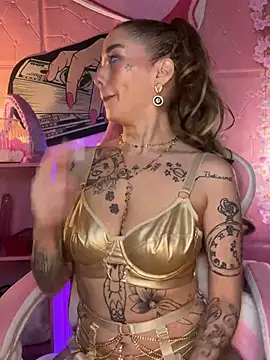 Chachou000 online show from February 3, 7:10 pm