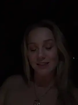 Snapshot of lexi_luv chatting on February 22, 10:20 pm lexi luv online show from February 22, 10:20 pm