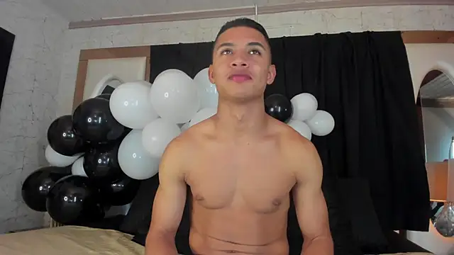 ALAN SANTHOS online show from October 28, 5:11 am