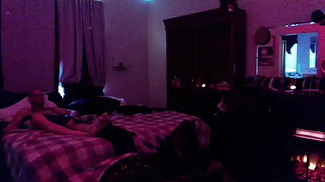 Snapshot of iBoneher69 chatting on November 21, 3:54 pm iBoneher69 online show from November 21, 3:54 pm