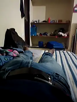 Snapshot of Boy3212 chatting on December 24, 4:30 pm Boy3212 online show from December 24, 4:30 pm