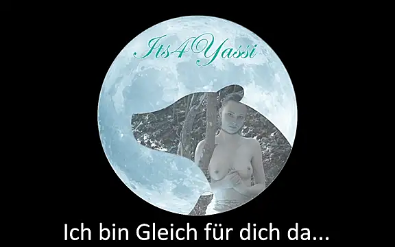 Snapshot of its4Yassi chatting on September 28, 2:55 pm its4Yassi online show from September 28, 2:55 pm