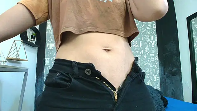 Snapshot of Lindsey8 chatting on November 12, 12:38 pm Lindsey8 online show from November 12, 12:38 pm