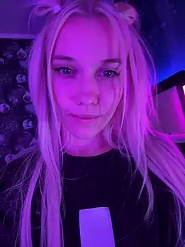 ShhhO O online show from October 3, 11:13 pm