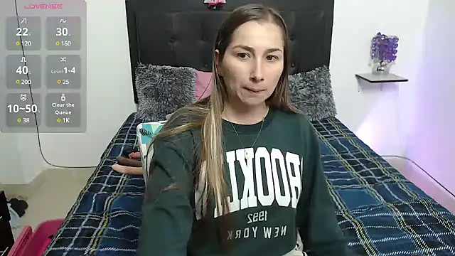 Iris love18 online show from March 5, 8:32 pm