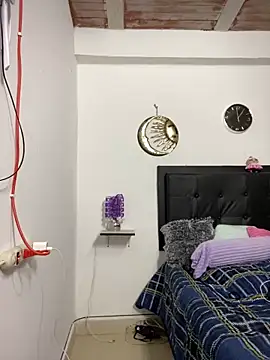 Iris love18 online show from March 6, 6:05 pm