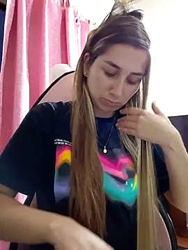 Iris love18 online show from January 18, 11:30 pm