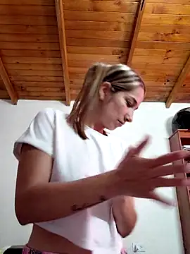 Iris love18 online show from March 15, 2:23 pm